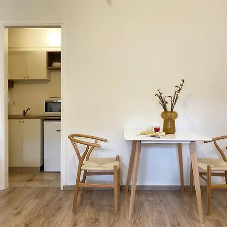 Calm Cove One-Bedroom Home Glyfada Athens Exterior photo