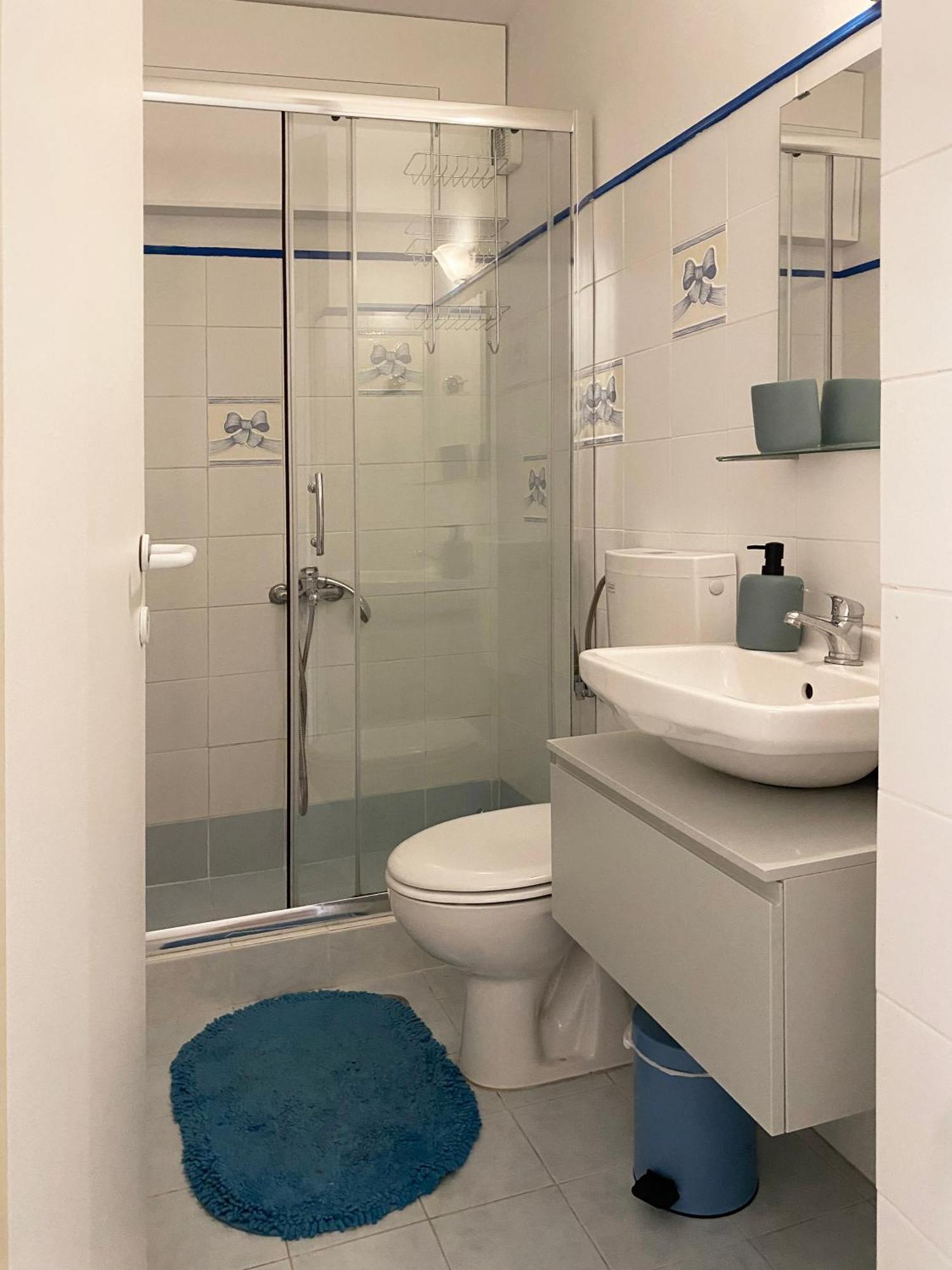 Calm Cove One-bedroom Glyfada Athens